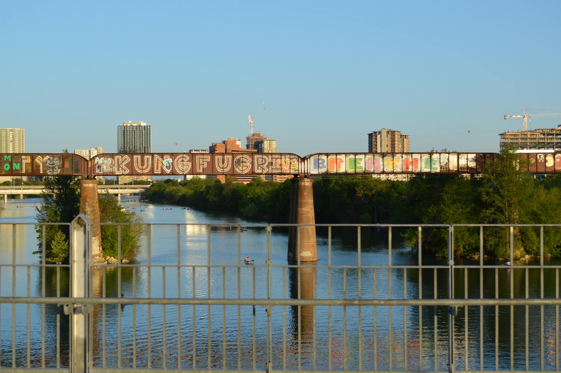 East Austin (Holly, Cesar Chavez)